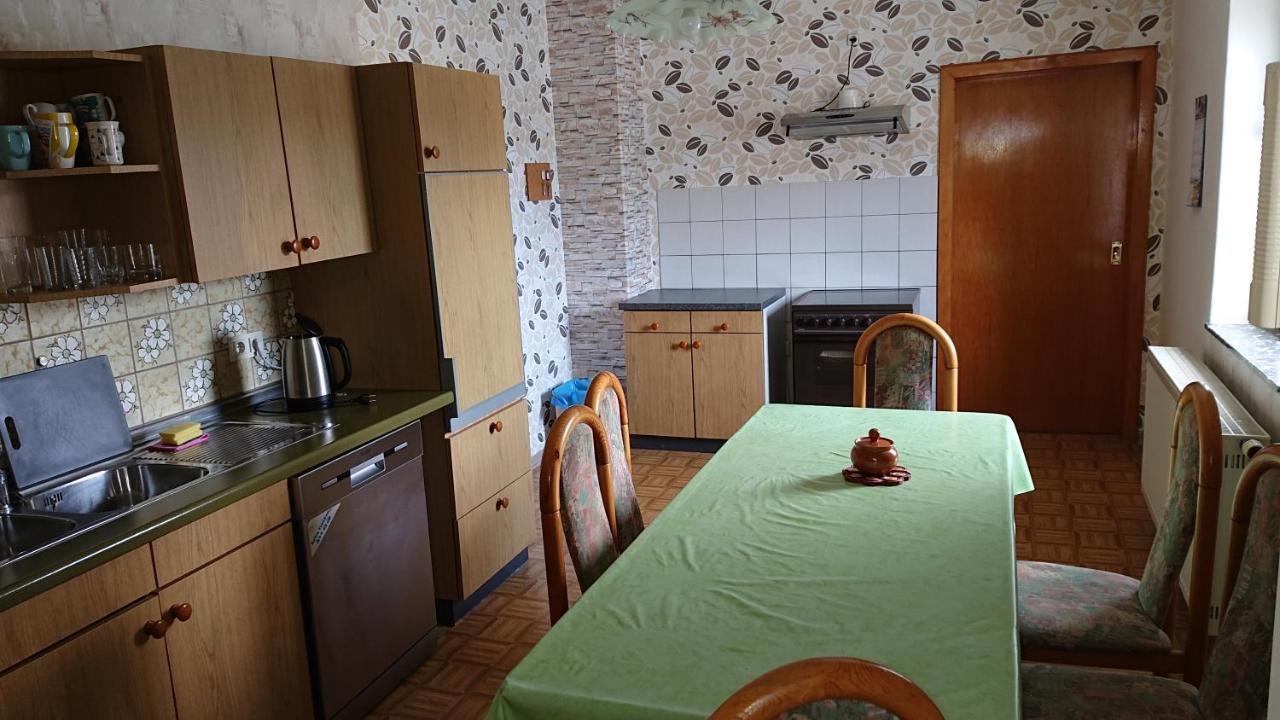 Ferienwohnung Linde - Marburg Biedenkopf Mit 5 Zimmer Und Balkon Frechenhausen Εξωτερικό φωτογραφία